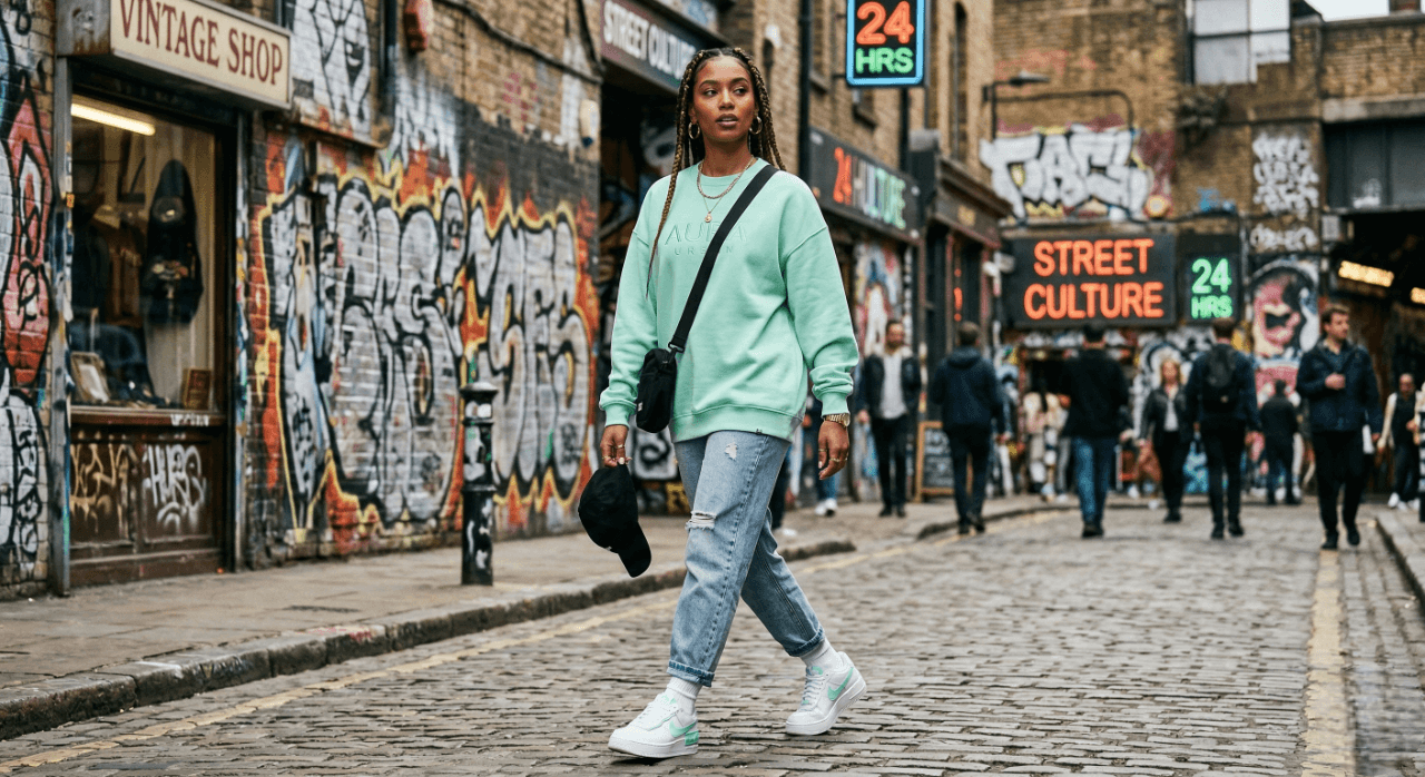 Traditional hanfu portrait